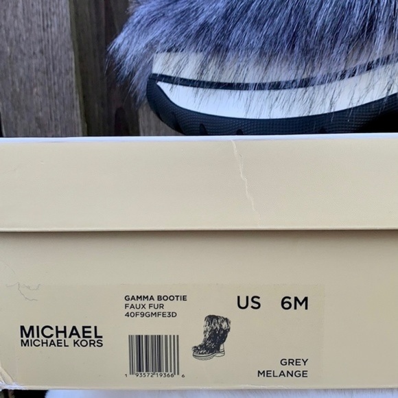 MICHAEL KORS Gamma Platform Fur Hair On Insulated Winter Boots, Size 6 - Picture 8 of 12